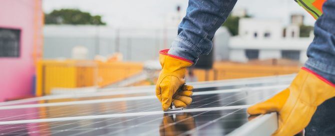 napelem telepítése háztetőre