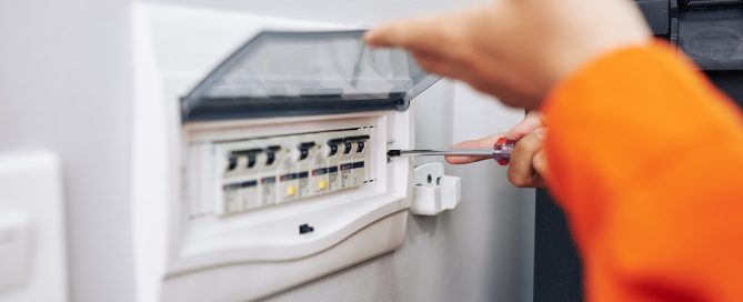 villanyóra telepítés rezsi számításhoz