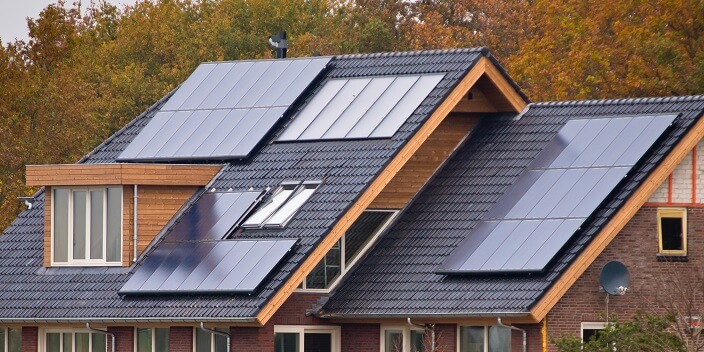 A tető állapotát ellenőrizni kell a napelemes rendszer kivitelezése előtt