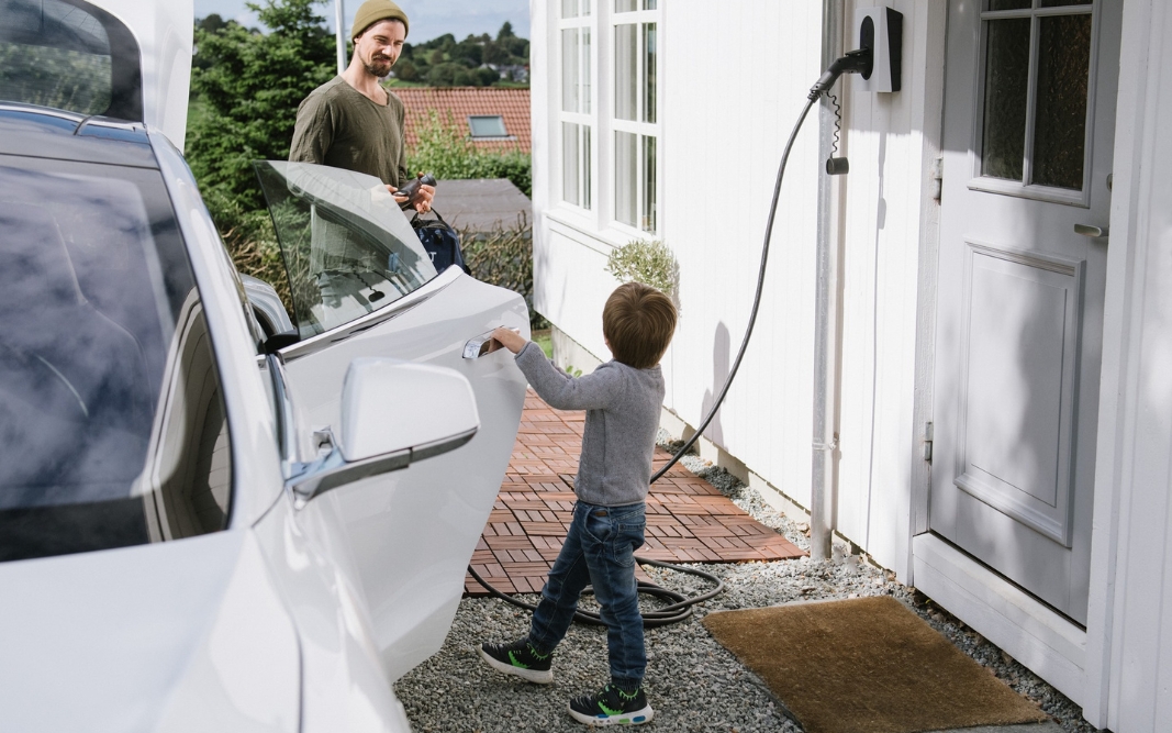 Elektromos autó töltő: gyors és egyszerű